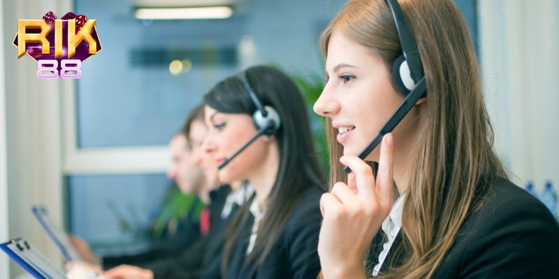 Chăm sóc khách hàng Rik88 chuyên nghiệp